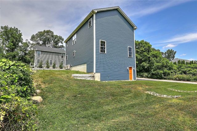 29 Graves Avenue, North Smithfield, RI 02896