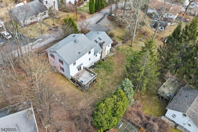 72 Hudson Dr, West Milford Twp., NJ 07480