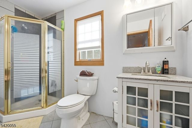 72 Hudson Dr, West Milford Twp., NJ 07480