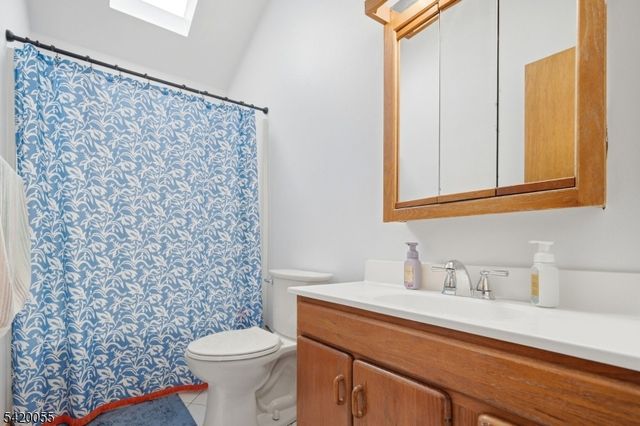 72 Hudson Dr, West Milford Twp., NJ 07480