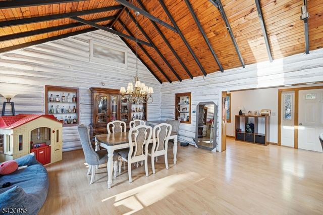 72 Hudson Dr, West Milford Twp., NJ 07480