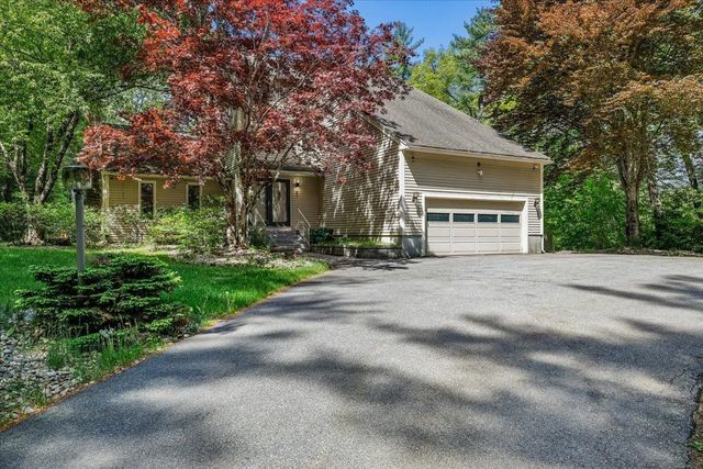 5 Cobblestone Place, Merrimack, NH 03054