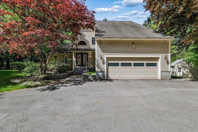 5 Cobblestone Place, Merrimack, NH 03054