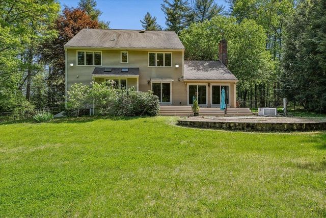5 Cobblestone Place, Merrimack, NH 03054