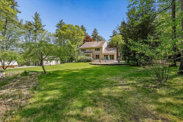 5 Cobblestone Place, Merrimack, NH 03054