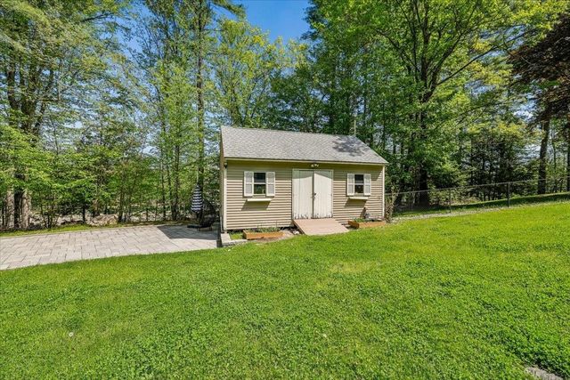 5 Cobblestone Place, Merrimack, NH 03054