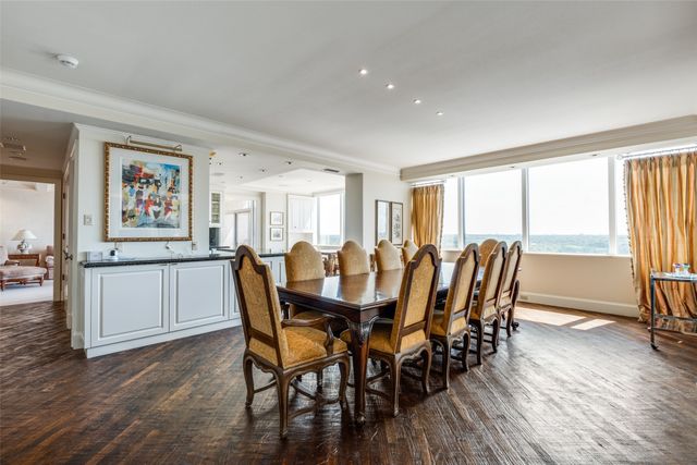 5200 Keller Springs Road 1424 & 1426, Dallas, TX 75248