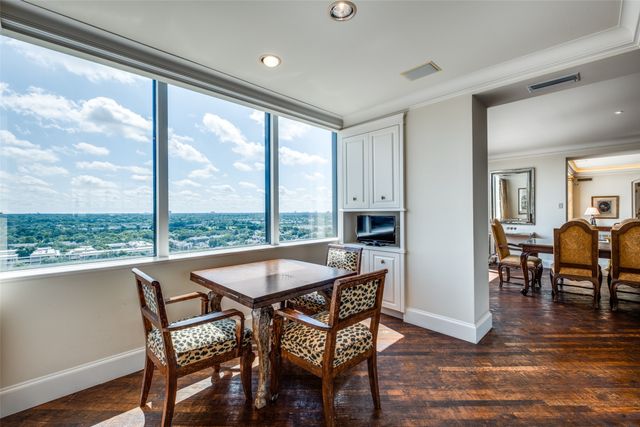 5200 Keller Springs Road 1424 & 1426, Dallas, TX 75248