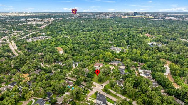 10 Warrenton Drive, Houston, TX 77024