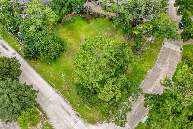 10 Warrenton Drive, Houston, TX 77024