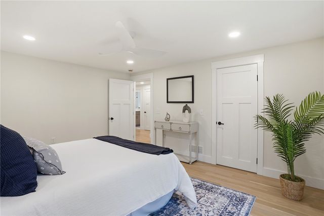 5763 Post Road, East Greenwich, RI 02818
