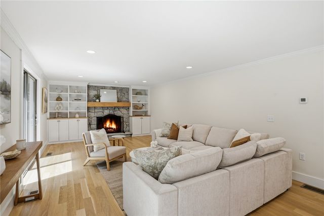 5763 Post Road, East Greenwich, RI 02818