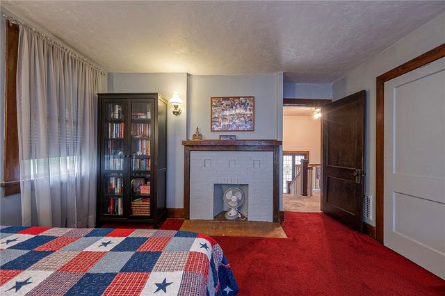 451 Walnut St, Blawnox, PA 15238