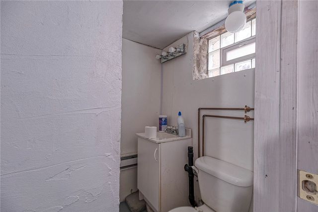 451 Walnut St, Blawnox, PA 15238