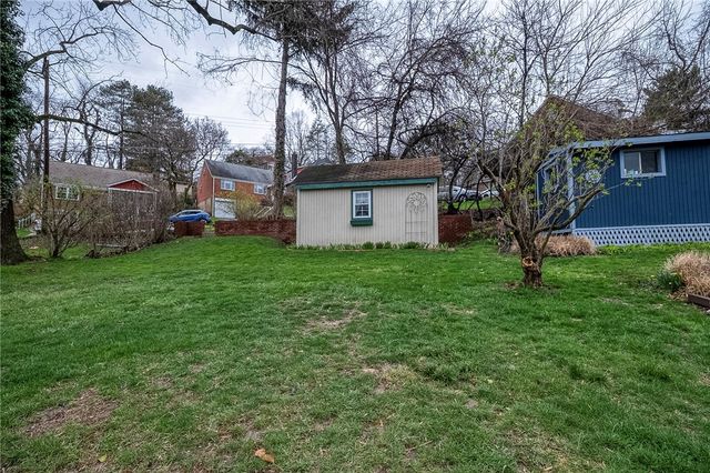 451 Walnut St, Blawnox, PA 15238