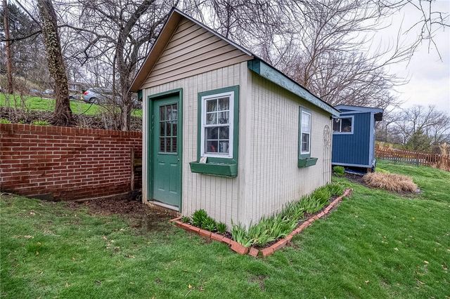 451 Walnut St, Blawnox, PA 15238