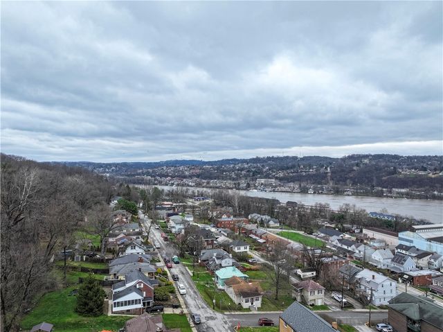 451 Walnut St, Blawnox, PA 15238