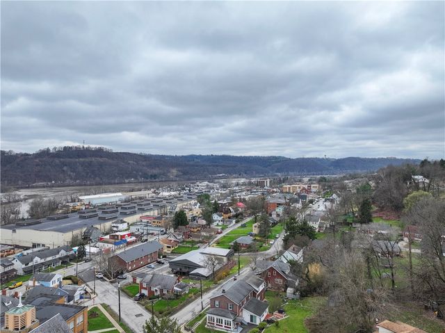 451 Walnut St, Blawnox, PA 15238