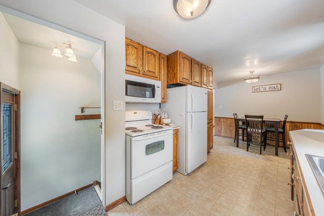 2016 MONROE STREET, New Holstein, WI 53061