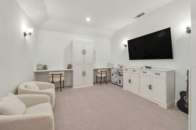 209 Turnbuckle BND, Leander, TX 78641