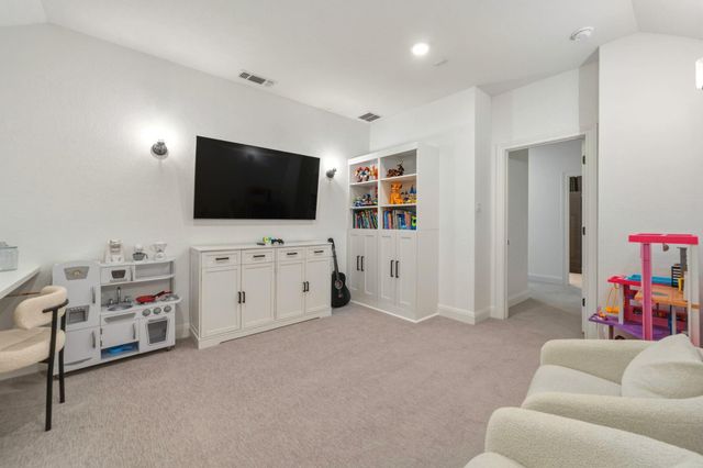 209 Turnbuckle BND, Leander, TX 78641