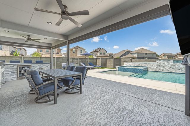 209 Turnbuckle BND, Leander, TX 78641