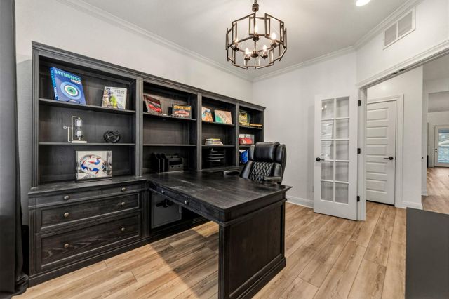 209 Turnbuckle BND, Leander, TX 78641