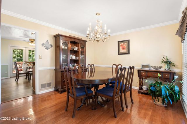 7214 Blazier Ct, Louisville, KY 40228