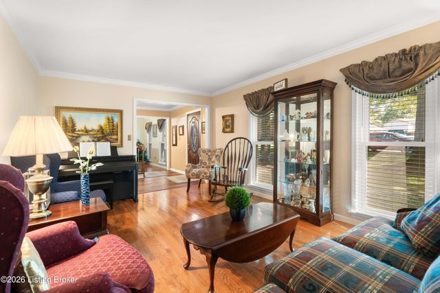 7214 Blazier Ct, Louisville, KY 40228