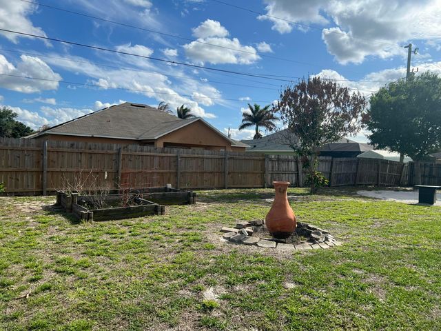 616 SW Jaffe Avenue, Port St. Lucie, Port St Lucie, FL 34953