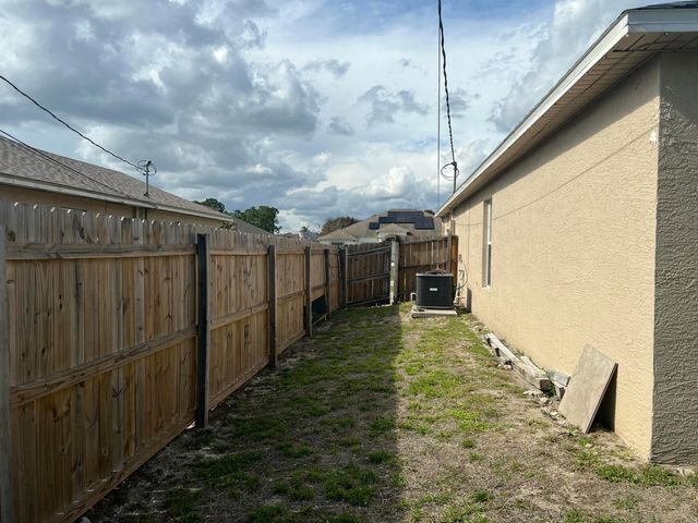 616 SW Jaffe Avenue, Port St. Lucie, Port St Lucie, FL 34953