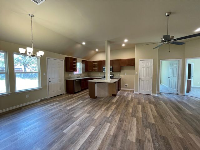 721 HILLBURN, West Tawakoni, TX 75474