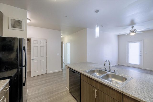 5605 Springdale RD 4-4-4407, Austin, TX 78723