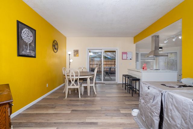 1860 Cottonwood Drive, Central Point, OR 97502