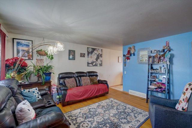 2-4 Meadowlark Drive, Madison, WI 53714