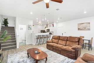 4 Oak, San Antonio, TX 78216