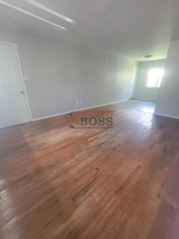 5340 Pennsylvania Street, Merrillville, IN 46410