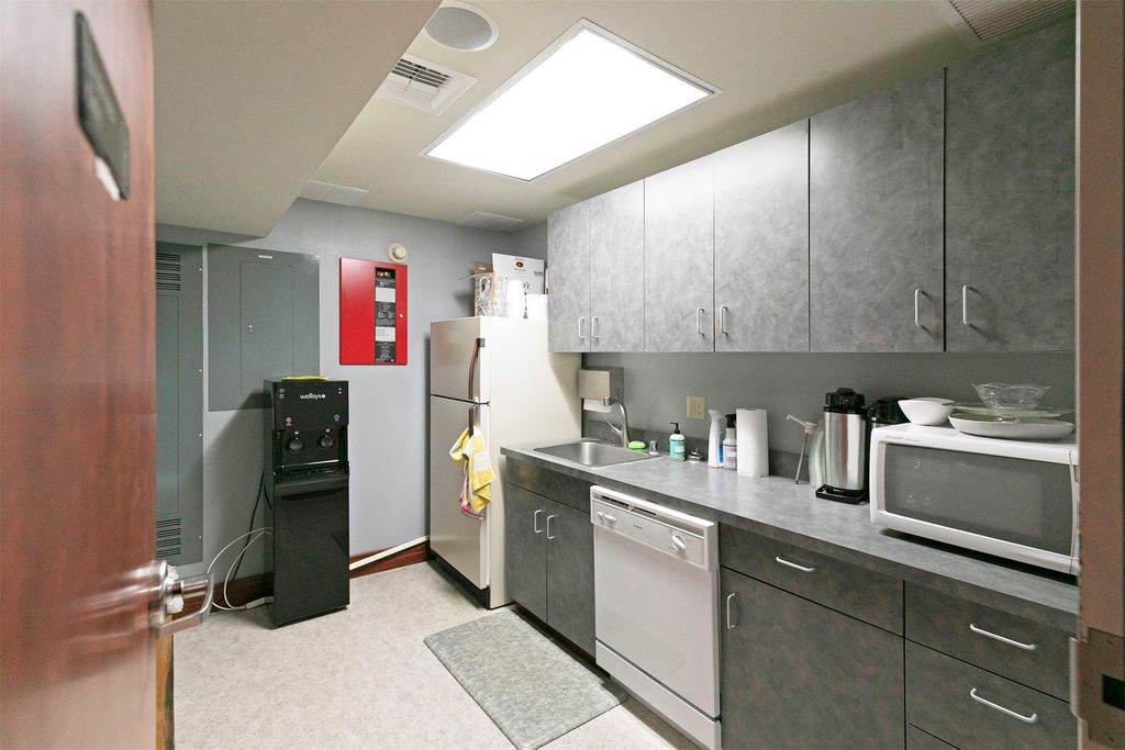 207 E Main Street, Missoula, MT 59802 photo 13