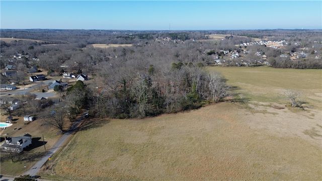 106 A Omega Lane, Piedmont, SC 29673
