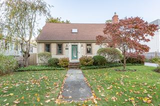 24 Acorn Street, New Bedford, MA 02740