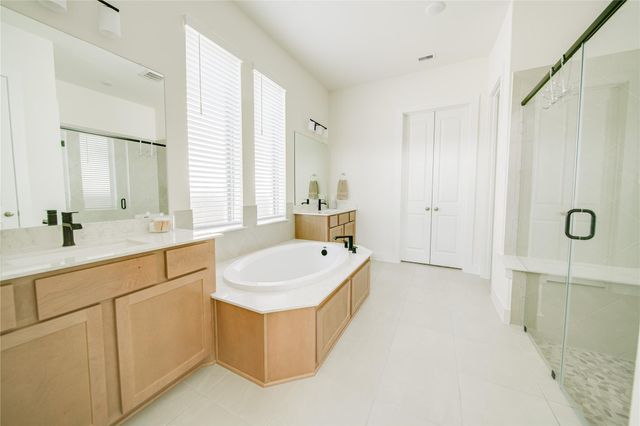4903 Dickens Landing Drive, League City, TX 77573