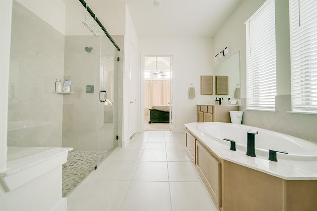 4903 Dickens Landing Drive, League City, TX 77573