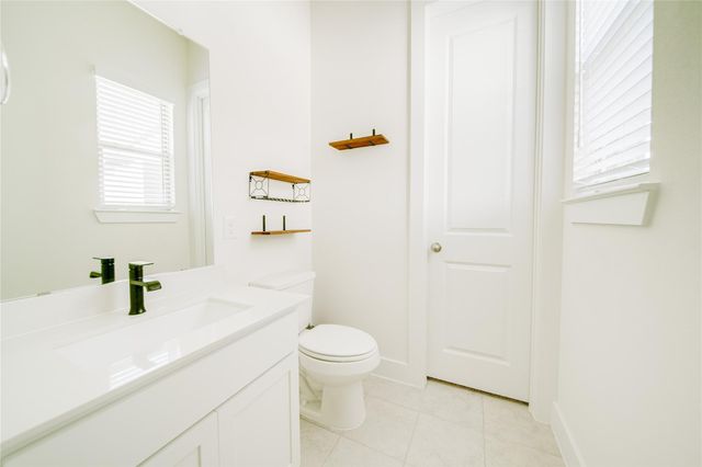 4903 Dickens Landing Drive, League City, TX 77573