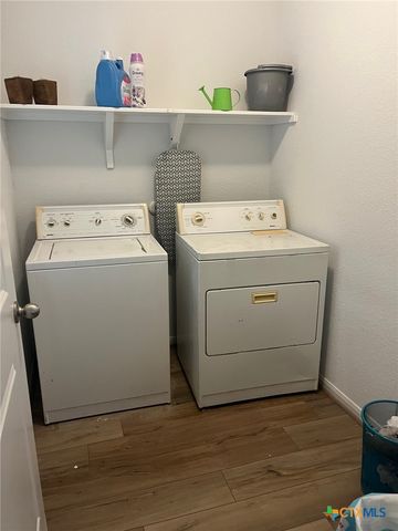 180 Zion Drive, Kyle, TX 78640