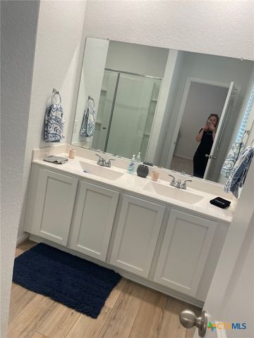 180 Zion Drive, Kyle, TX 78640