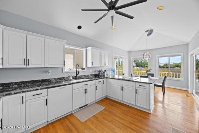 8720 Shipwatch Drive, Wilmington, NC 28412