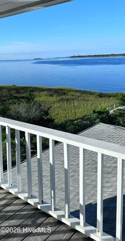 8720 Shipwatch Drive, Wilmington, NC 28412