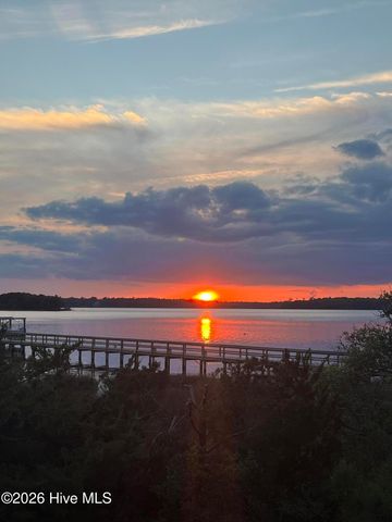 8720 Shipwatch Drive, Wilmington, NC 28412
