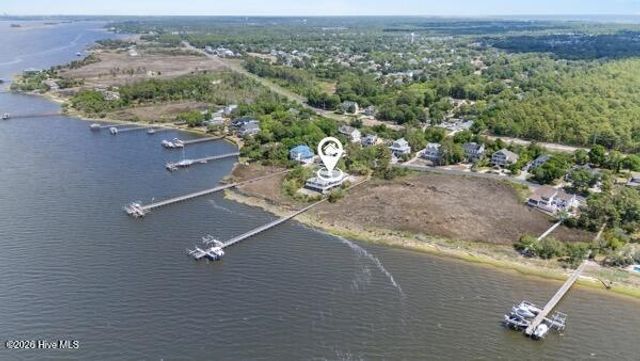 8720 Shipwatch Drive, Wilmington, NC 28412