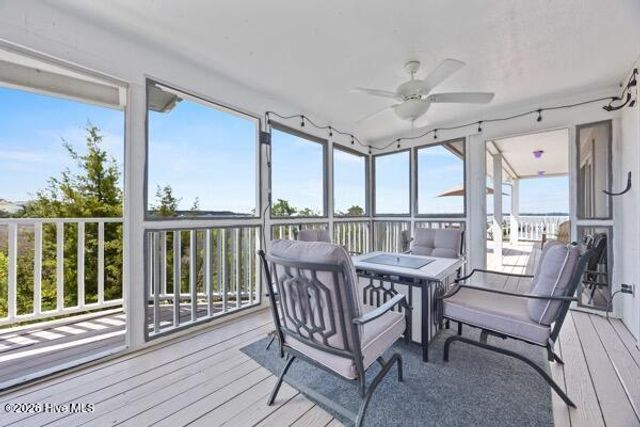 8720 Shipwatch Drive, Wilmington, NC 28412